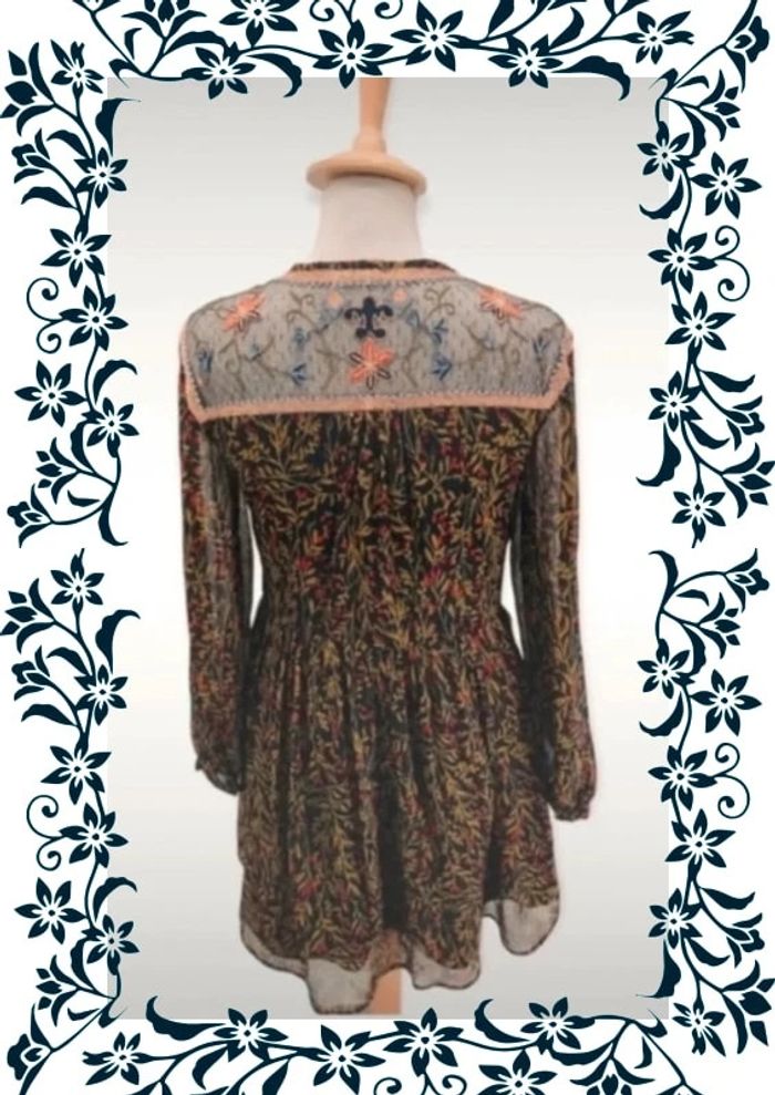 Robe XS Zara très bon état 🌼🌺 - photo numéro 2