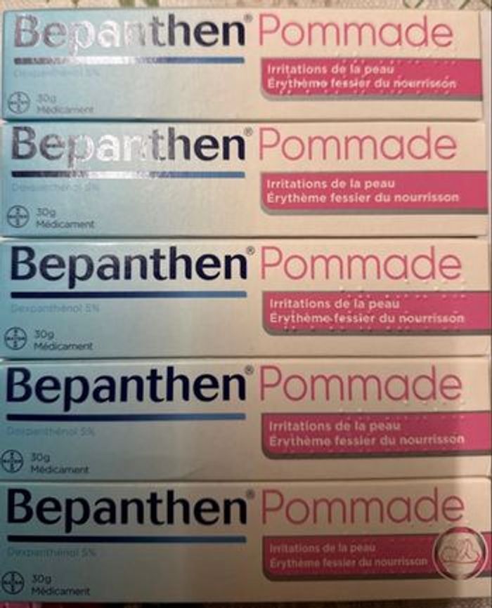 4 tubes  de pommade  bepanthen