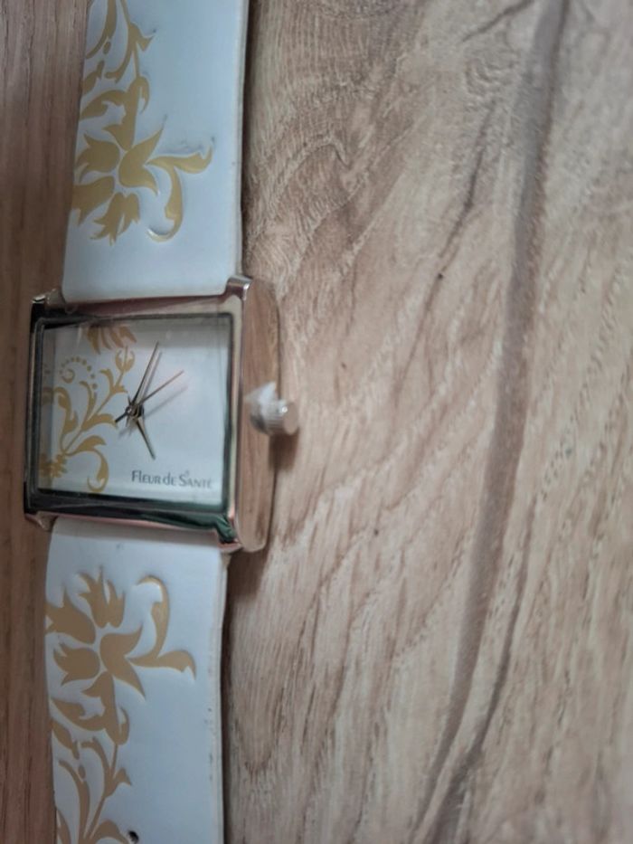 Montre neuve - photo numéro 4