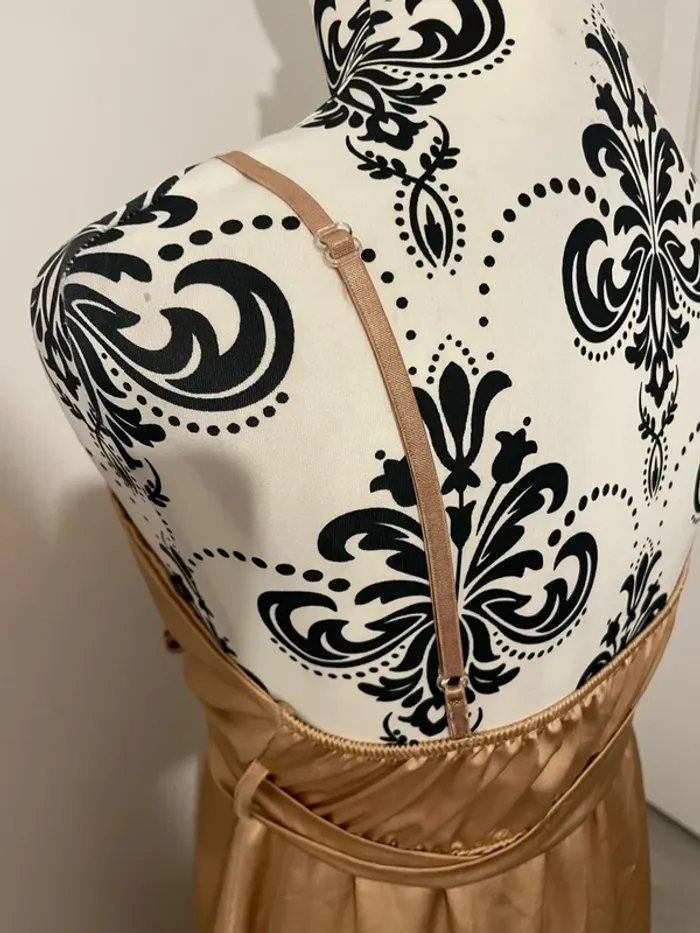 Robe de soirée longue taille 36 à bretelle cache cœur effet portefeuille - photo numéro 6