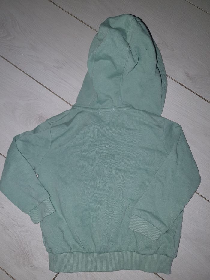 Gilet à capuche 2 ans - photo numéro 3
