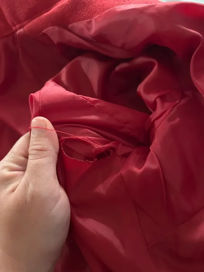 Manteau rouge - photo numéro 9