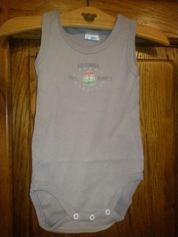 Body débardeur absorba taille 12 mois
