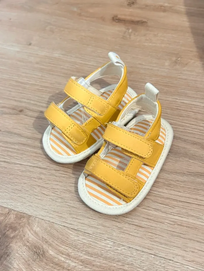 Sandales bébé