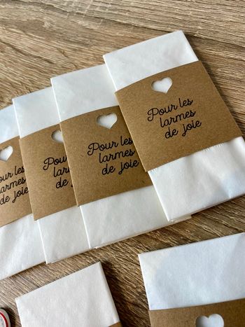 100 pochettes kraft larmes de joie + mouchoirs inclus pour Mariage