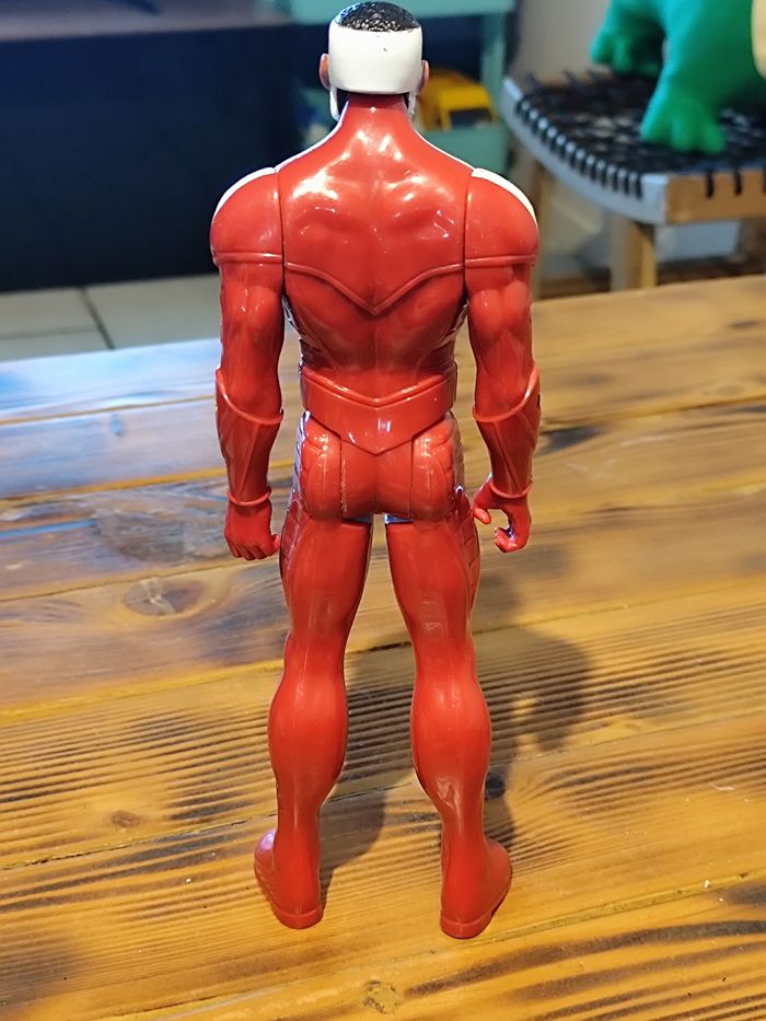 Figurine d'action Falcon de Marvel - photo numéro 3