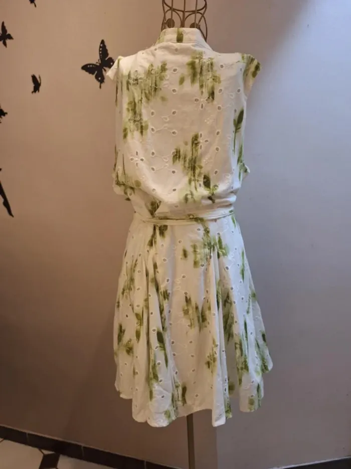 Robe imprimée & broderies anglaises - photo numéro 4