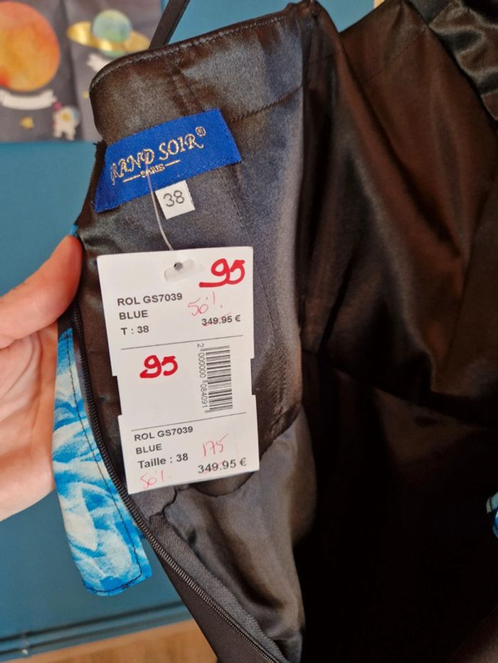 Robe de soirée 38 neuve - photo numéro 6