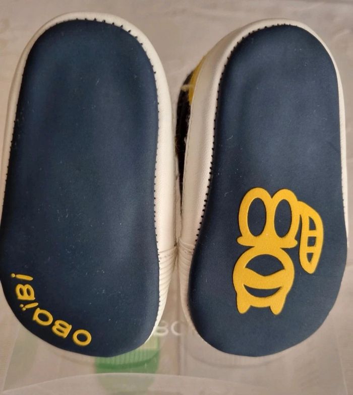 Chaussures Obaïbi 1/6 mois neuves - photo numéro 4