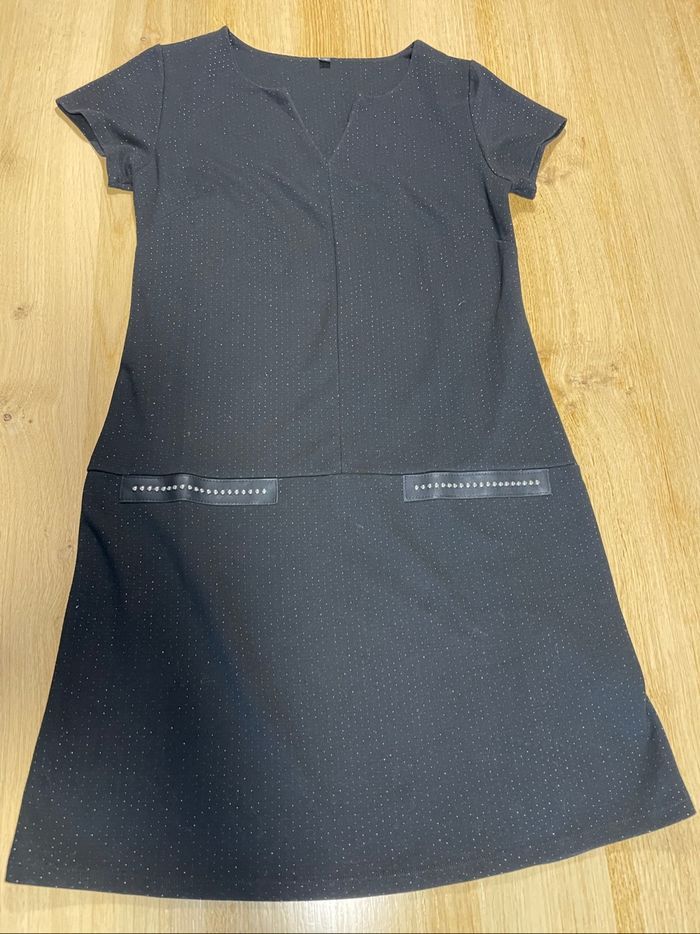 Robe Noël noire taille 38 - photo numéro 2
