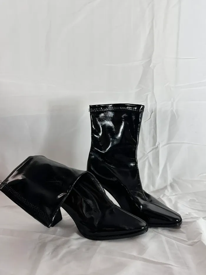 Bottines noires style coréen - YesStyle - photo numéro 2