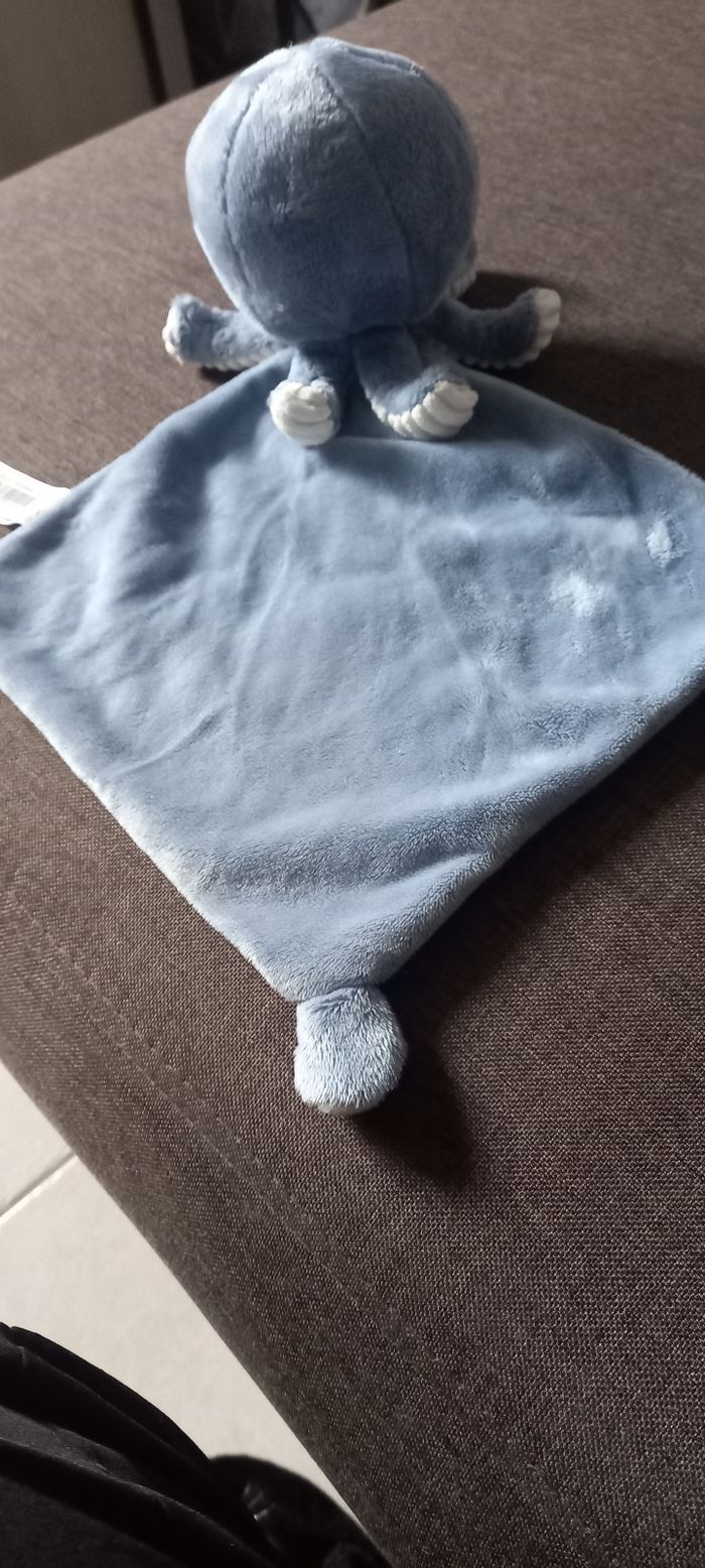 Doudou pieuvre bleue