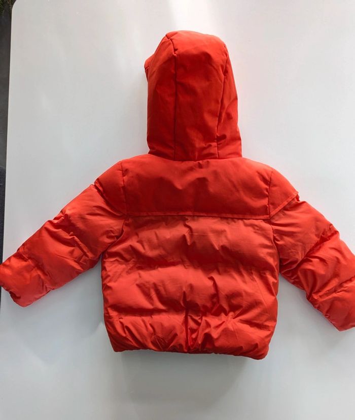 Doudoune rouge chaude à capuche – Taille 2-3 ans /98 cm – Très bon état - photo numéro 3