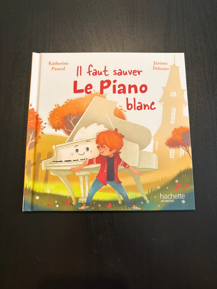 Livre Macdo -  Il faut sauver le piano blanc