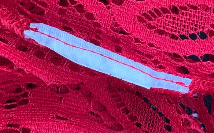 ❤️ Blouse en dentelle rouge à manches 3/4 – Kiabi – Taille 34 - photo numéro 7