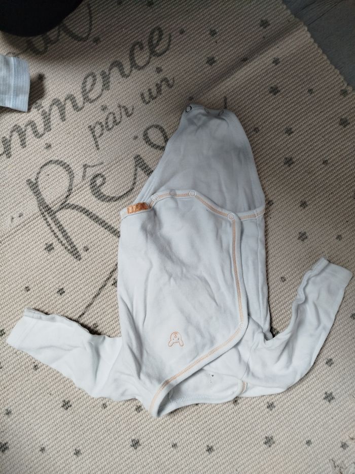 Lot de body cache coeur taille 3 mois - photo numéro 7