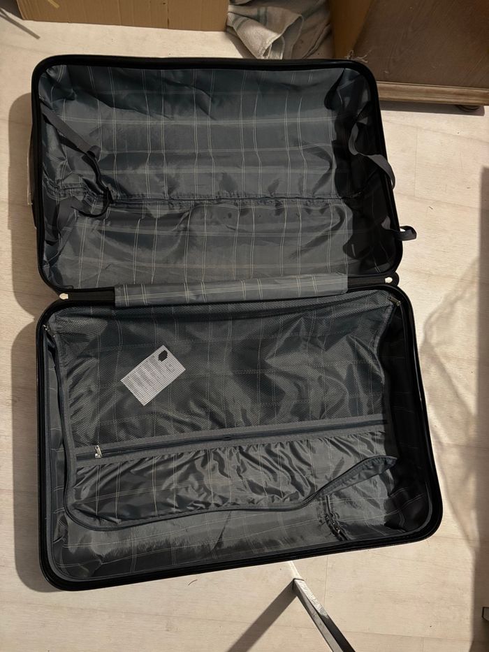 Valise - photo numéro 2