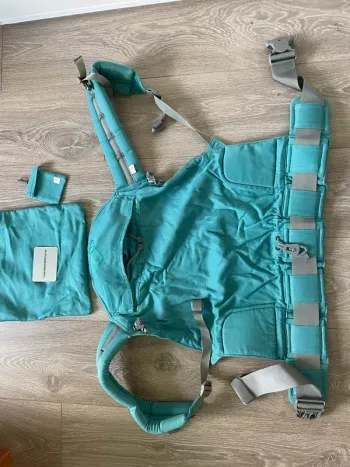 Portage préformé prefo de la marque Ling Ling d’Amour LLA modèle P4 taille preschool coloris vert