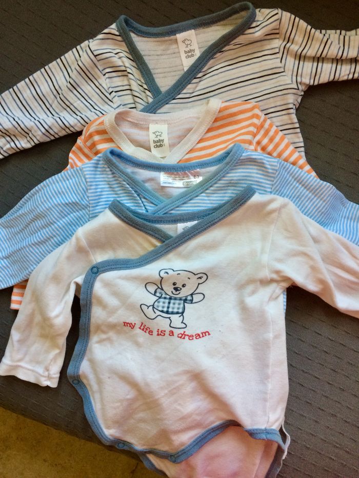 Lot de 5 bodies + 1 pyjama - Taille 62 cm / 3 mois - photo numéro 6