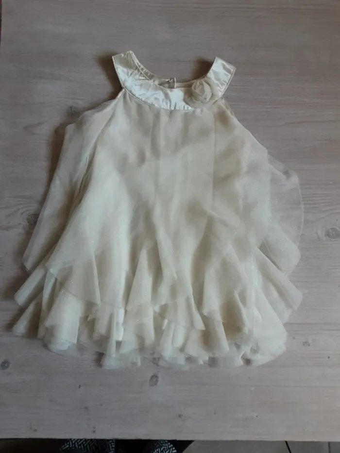 Robe festive T. 3 ans