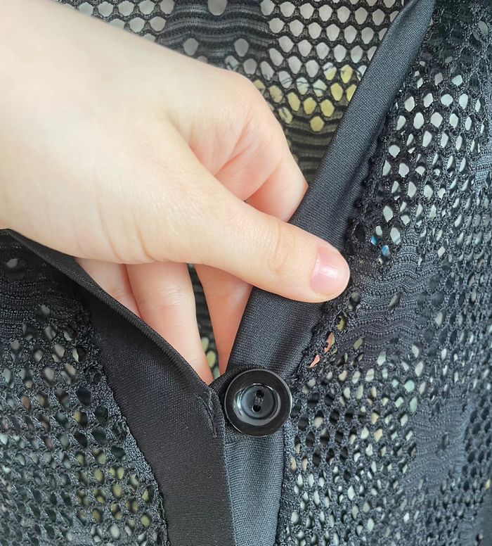 Chemise/blouse à manches courtes noire transparente, taille L, marque Miss Jade - photo numéro 3