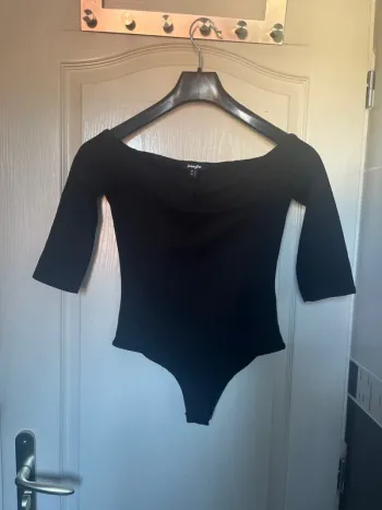 Body épaules dénudées Jennyfer taille S