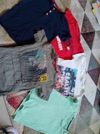 Lots tee-shirts garçon 8 ans