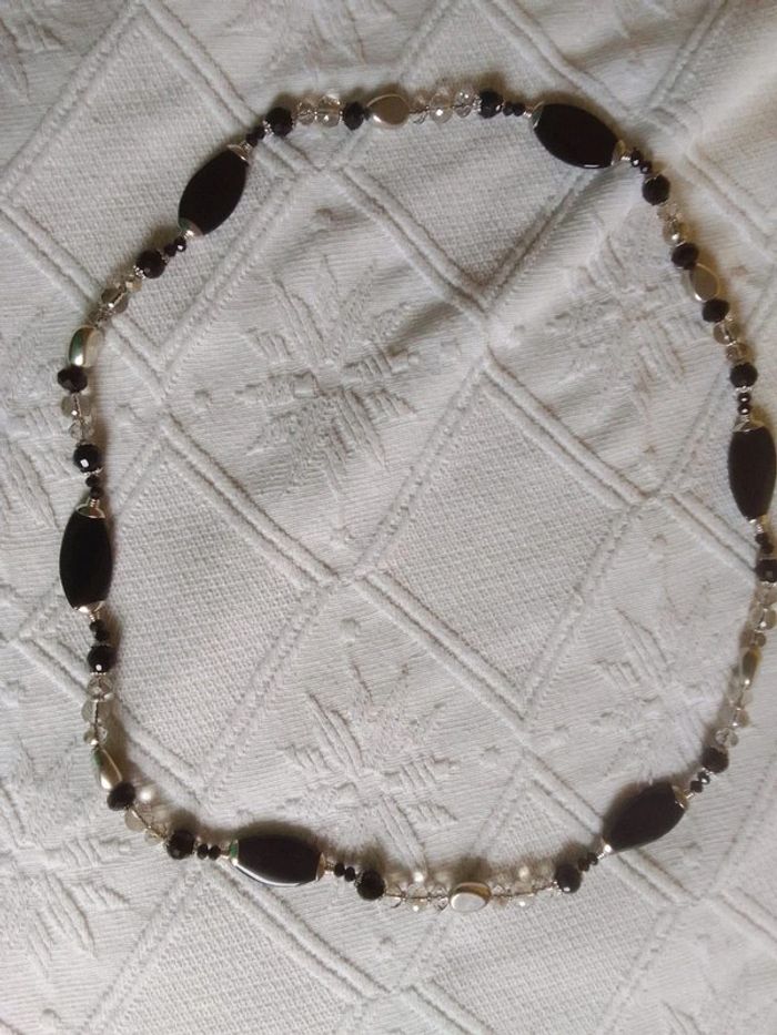 Collier sautoir noir et argenté - photo numéro 3
