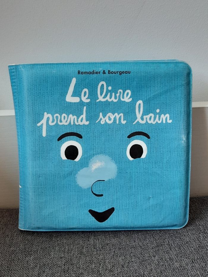 Livre bébé pour le bain : Le livre prend son bain Ecole des loisirs
