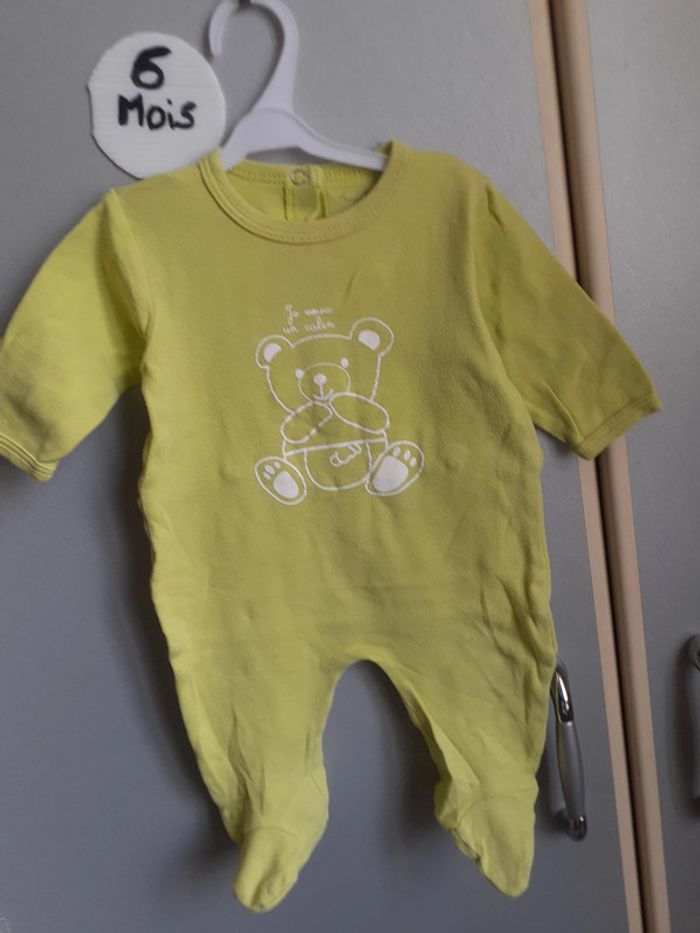 beau pyjama fin vert mixte en 6 mois avec son ourson