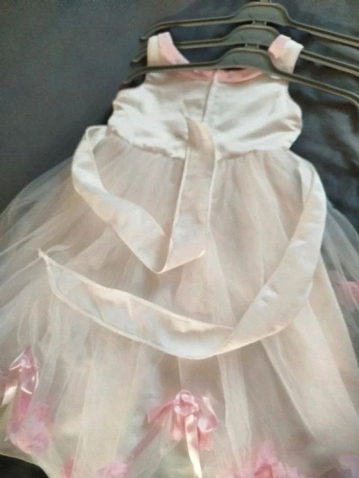Robe de cérémonie 4 ans - photo numéro 2