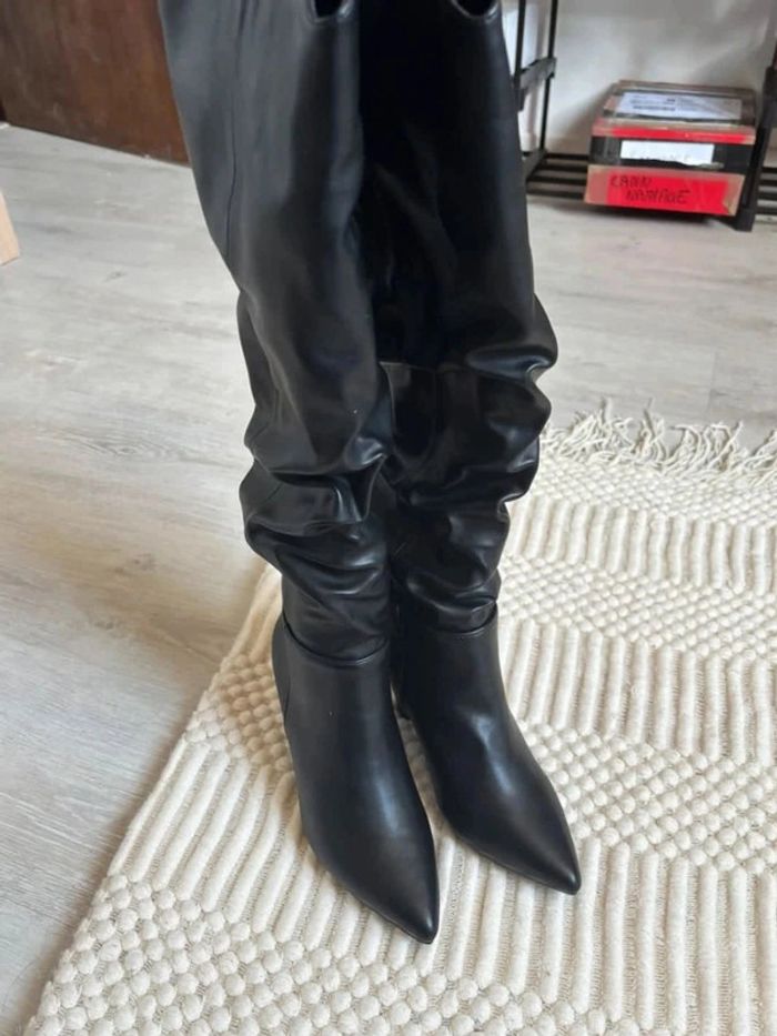 Bottes noires à talons taille 36 - photo numéro 5