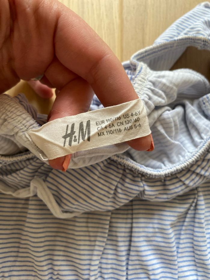 Robe H&M fille 5 ans - photo numéro 2