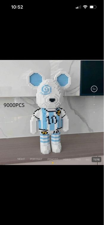 Sculpture Ours Type "Bearbrick" à construire - 9000 pièces (Neuf)