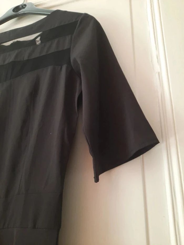 Robe noire - photo numéro 2