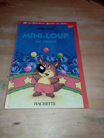 Mini-Loup au cirque 