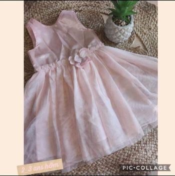 Robe rose 2-3 ans 8€