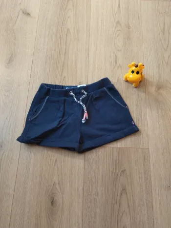 Short fille 4 ans