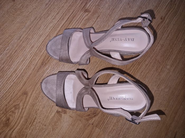 Espadrilles compensées beige pointure 37 - photo numéro 2