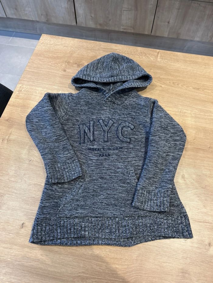 Pull à capuche