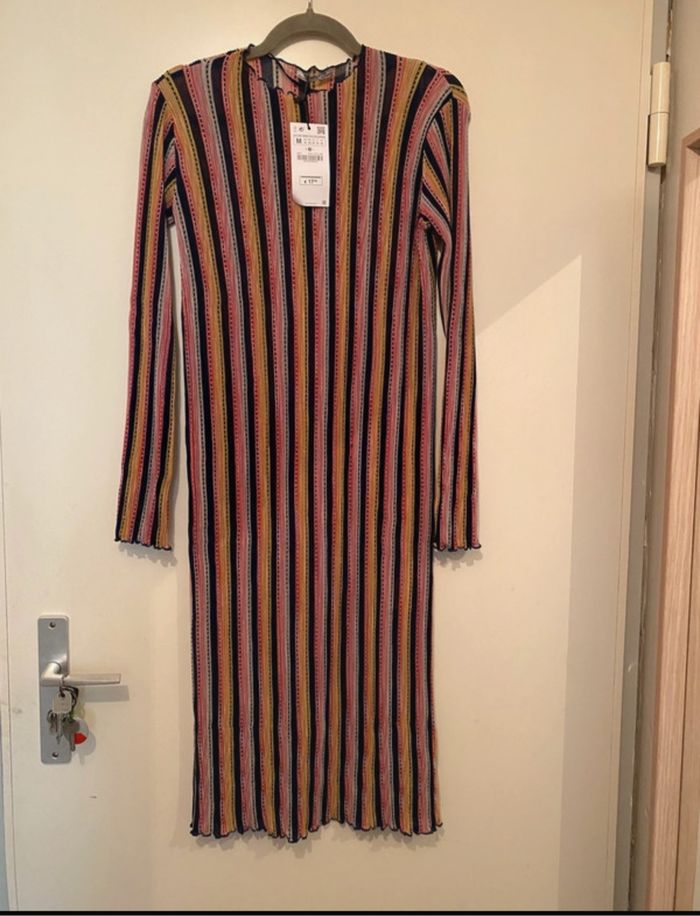 Robe Zara trafaluc taille M neuve