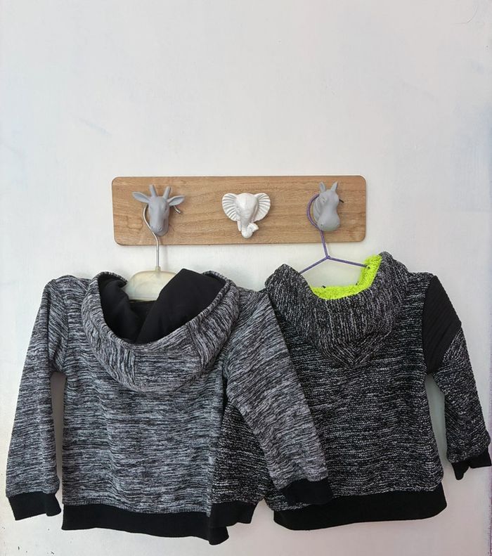Lot 2 vestes à capuches chaudes,18/24 mois. - photo numéro 12