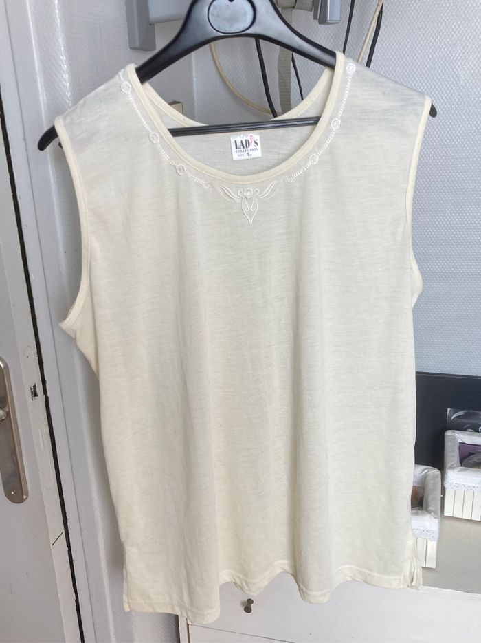 Débardeur motif brodé