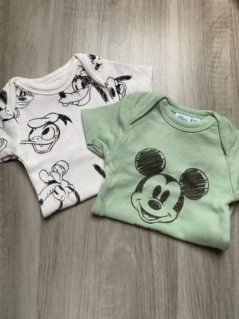 Bodies à manche courte