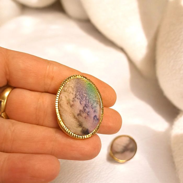 Magnifique lot attache foulard et boucles d'oreilles en soie vintage - photo numéro 2