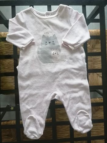 Pyjama 3 chats