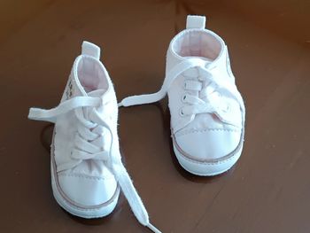 Chausson basket bébé