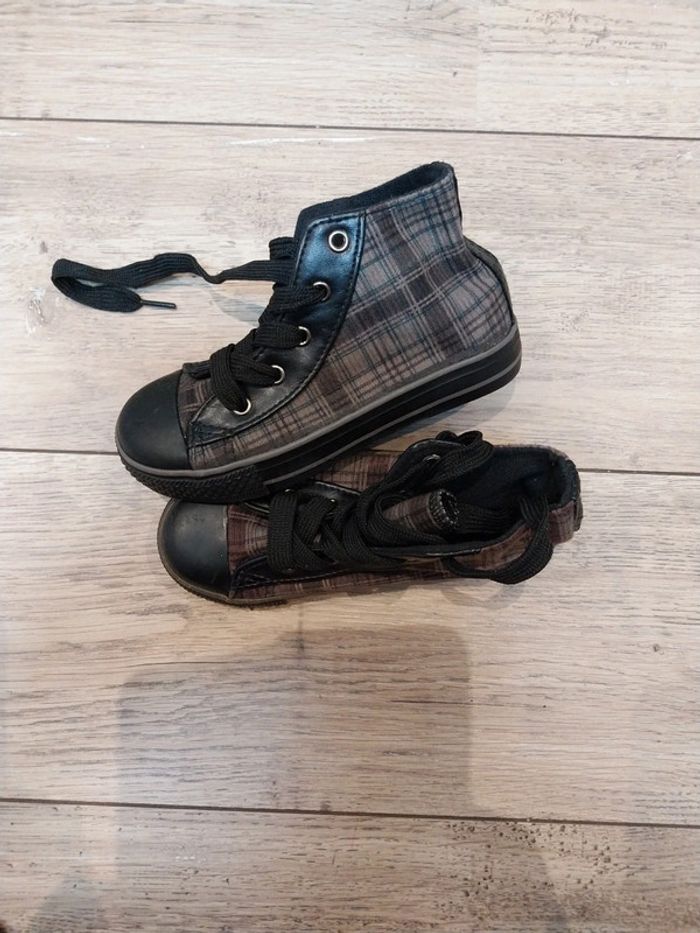 Chaussures fille 27 - photo numéro 2