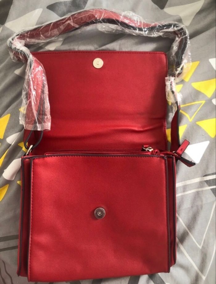 Sac rouge - photo numéro 2