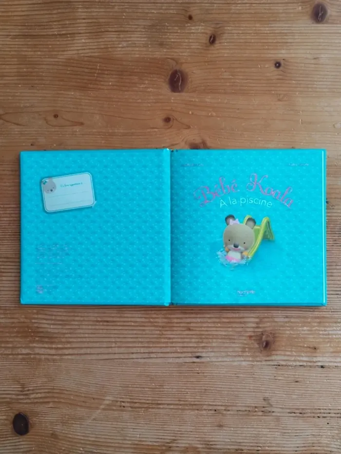 Livre bébé 1 an – Bébé Koala à la piscine – Hachette enfants - photo numéro 2